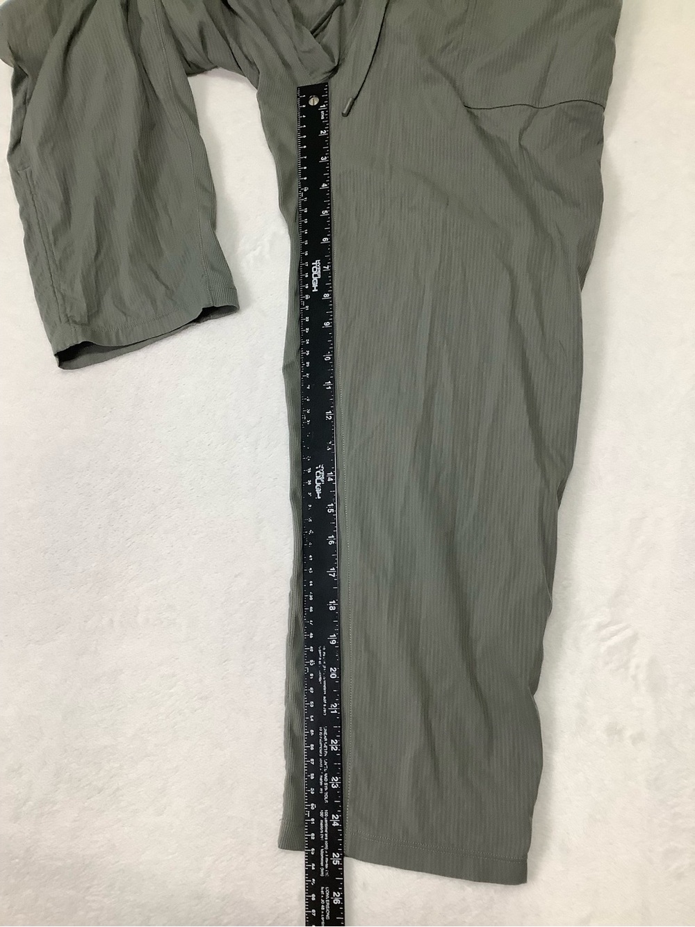 Lululemon Beyond the Studio Crop Sz 10 Grey Sage (First Release) - Picture 6 of 10